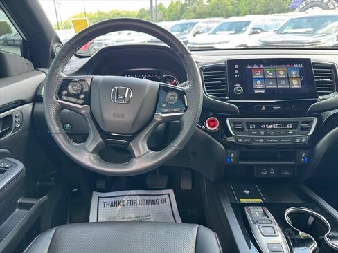 Used 2025 Honda Passport Black Edition image 14