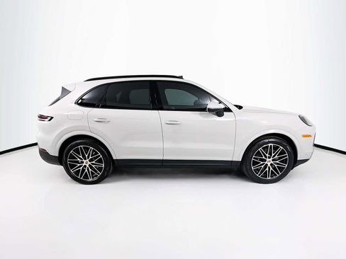 New 2026 Porsche Cayenne AWD/4WD image 8