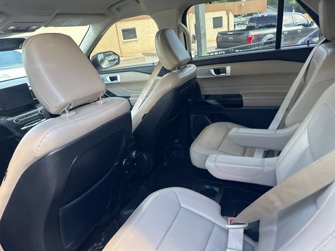 Used 2020 Ford Explorer Limited AWD/4WD image 34
