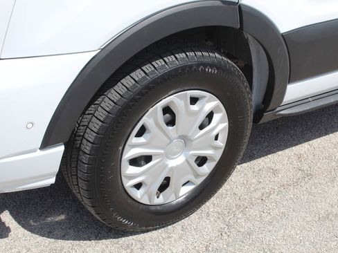 Used 2023 Ford Transit 350 XLT image 5