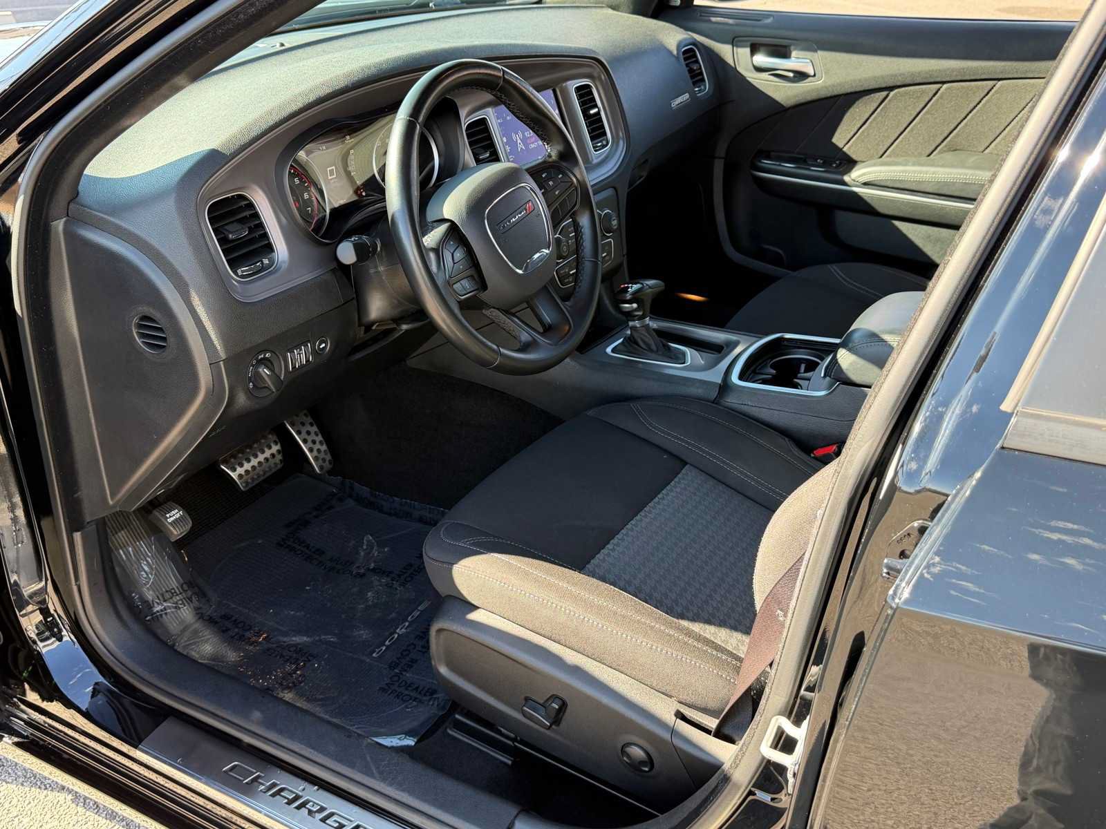 Used 2023 Dodge Charger SXT RWD image 13