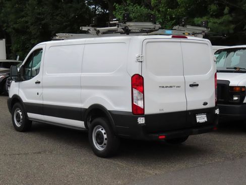 Used 2018 Ford Transit 250 130 Low Roof RWD image 4