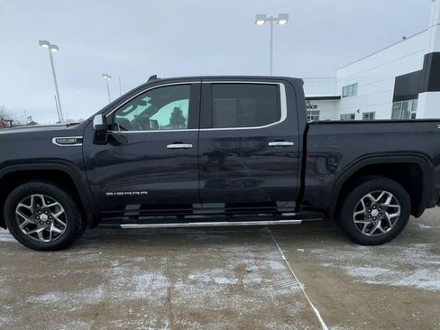 Used 2022 GMC Sierra 1500 SLT w/ SLT Premium Plus Package image 5