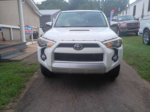Used 2015 Toyota 4Runner Trail Premium AWD/4WD image 3