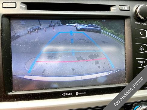 Used 2014 Toyota Highlander XLE AWD/4WD image 19