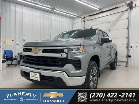 Used 2025 Chevrolet Silverado 1500 LT image 6