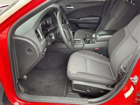 Used 2022 Dodge Charger SXT w/ Blacktop Package image 7