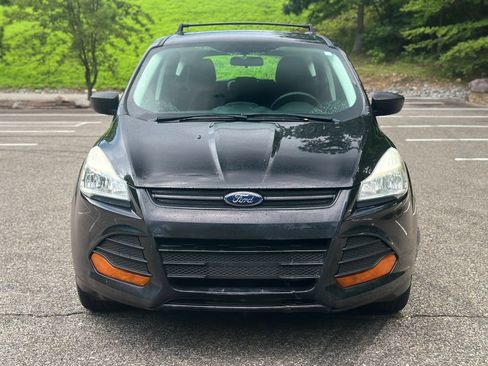 Used 2014 Ford Escape S FWD image 2