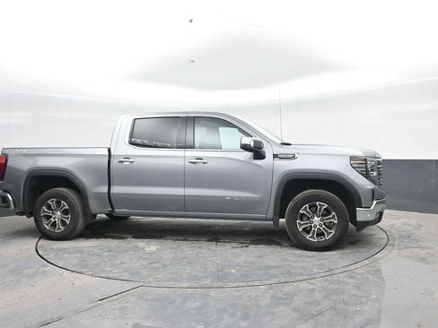 Used 2026 GMC Sierra 1500 SLT AWD/4WD image 9