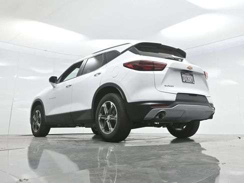 New 2025 Chevrolet Blazer LT w/ Convenience Package FWD image 71