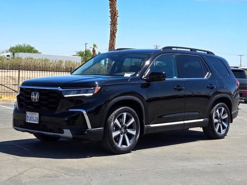 Used 2024 Honda Pilot Touring image 8