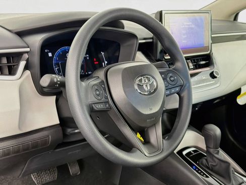 New 2026 Toyota Corolla LE FWD image 34