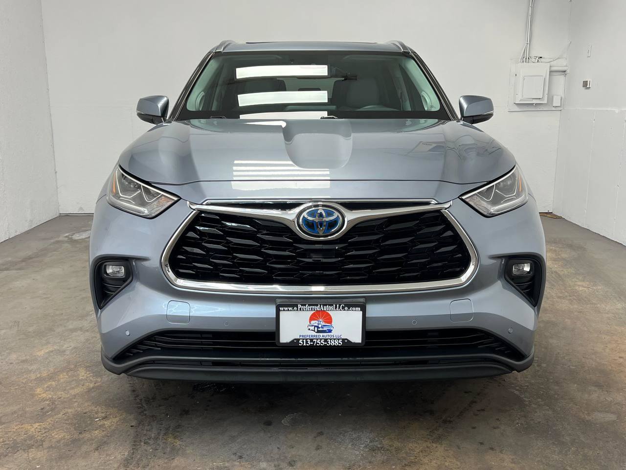 Used 2021 Toyota Highlander Limited AWD/4WD image 6