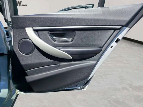 Used 2017 BMW 320i Sedan image 19