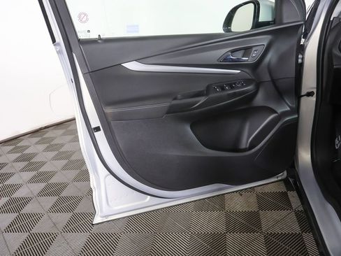 Used 2023 Chevrolet Bolt EUV LT FWD image 20