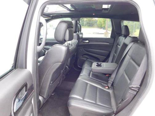 Used 2021 Jeep Grand Cherokee High Altitude AWD/4WD image 14