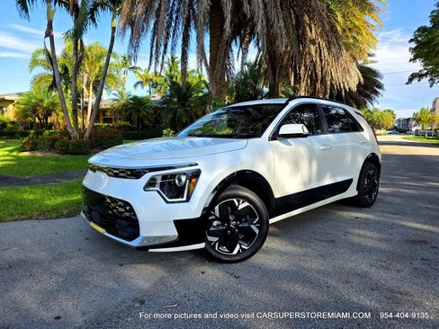 Used 2024 Kia Niro Wind FWD image 4