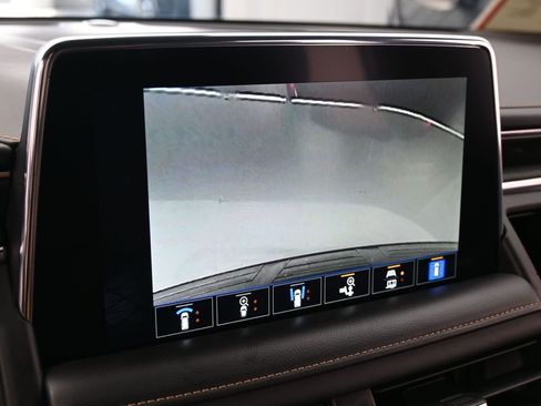 Used 2022 GMC Yukon XL AT4 w/ AT4 Premium Package image 33