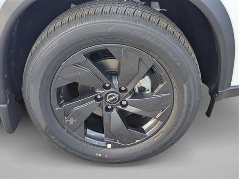 New 2026 Nissan Rogue SV image 9