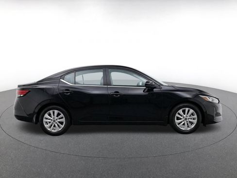 Used 2025 Nissan Sentra S FWD image 9