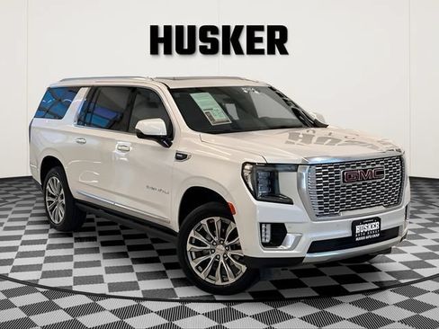 Certified 2024 GMC Yukon XL Denali w/ Denali Reserve Package AWD/4WD image 1
