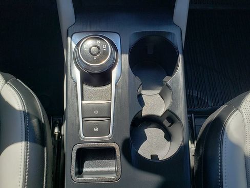Used 2023 Ford Escape Platinum AWD/4WD image 29