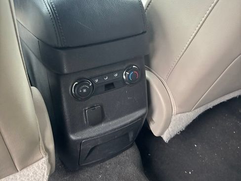 Used 2013 Ford Explorer XLT AWD/4WD image 10
