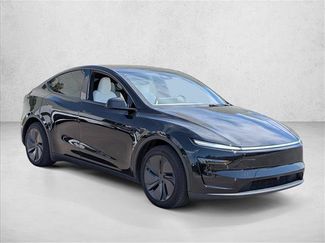 Used 2026 Tesla Model Y 2WD video 3