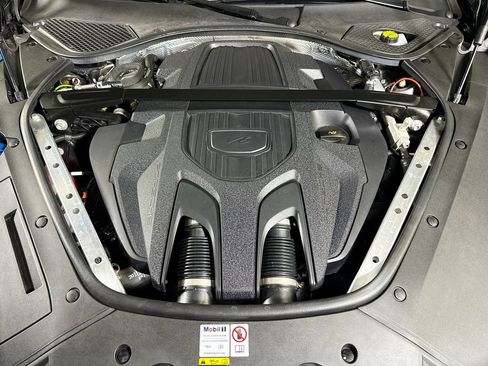 Certified 2022 Porsche Panamera Platinum Edition RWD image 28