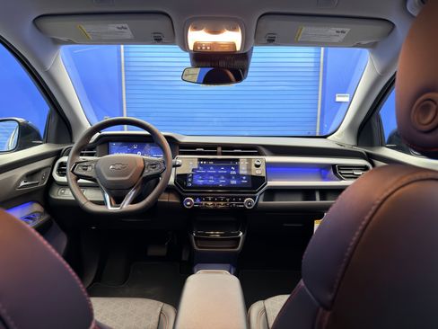New 2027 Chevrolet Bolt RS FWD image 28