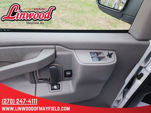 Used 2024 Chevrolet Express 2500 w/ Driver Convenience Package image 13