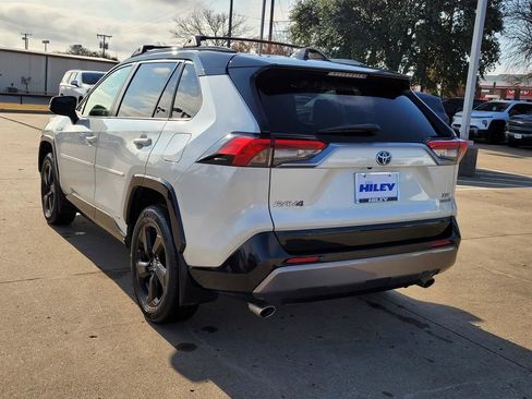 Used 2021 Toyota RAV4 XSE image 3