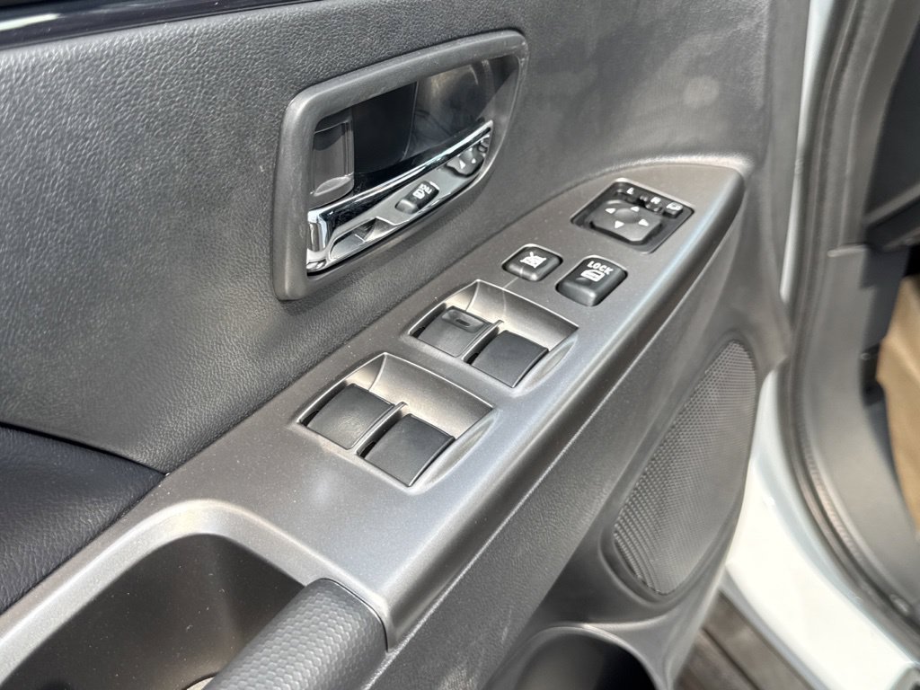 New 2027 Mitsubishi Outlander Sport SE FWD image 30