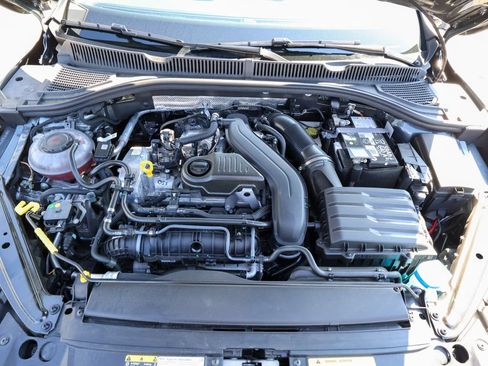 Used 2026 Volkswagen Jetta SE FWD image 30