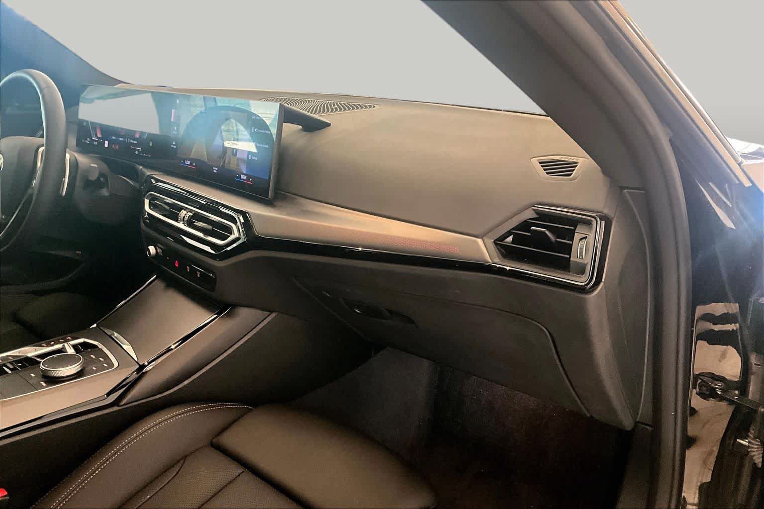 Used 2024 BMW 230i Coupe w/ Convenience Package RWD image 16