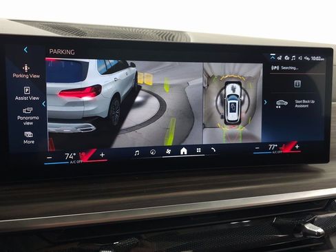 Used 2025 BMW X5 xDrive50e w/ Parking Assistance Package image 31