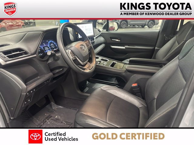 Certified 2025 Toyota Sienna XLE Woodland Edition AWD/4WD image 10