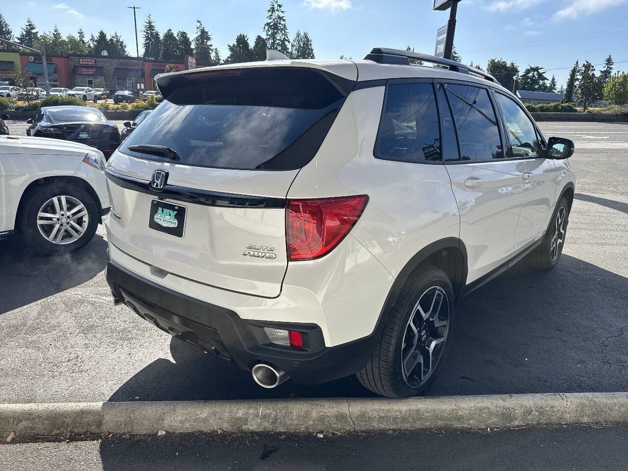 Used 2023 Honda Passport Elite image 9