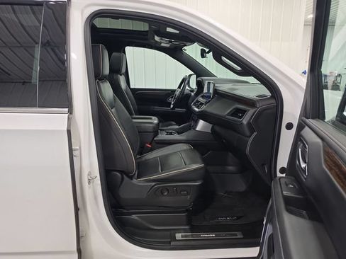 Used 2023 Chevrolet Tahoe Premier AWD/4WD image 35