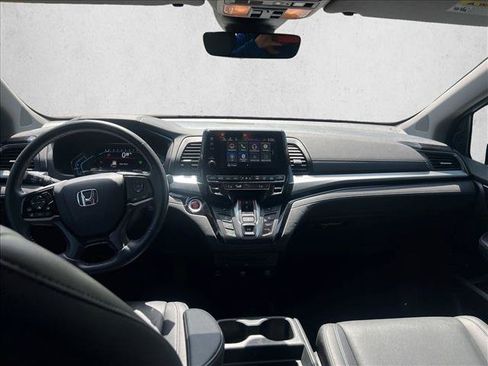 Used 2024 Honda Odyssey Touring image 9