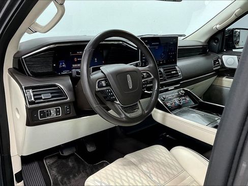 Used 2023 Lincoln Navigator Black Label image 16