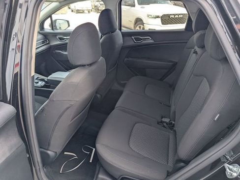 Used 2024 Kia Sportage LX image 11