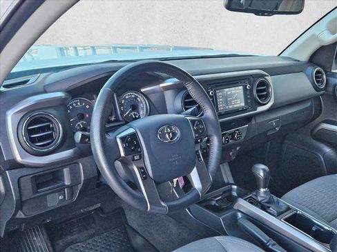 Used 2018 Toyota Tacoma SR5 image 10