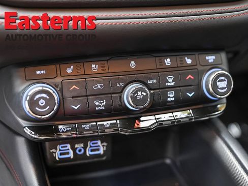 Used 2024 Dodge Durango GT RWD image 20