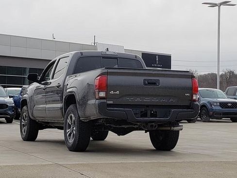 Used 2020 Toyota Tacoma SR image 6