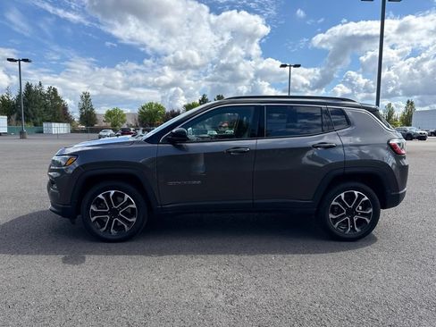 Used 2023 Jeep Compass Limited AWD/4WD image 4