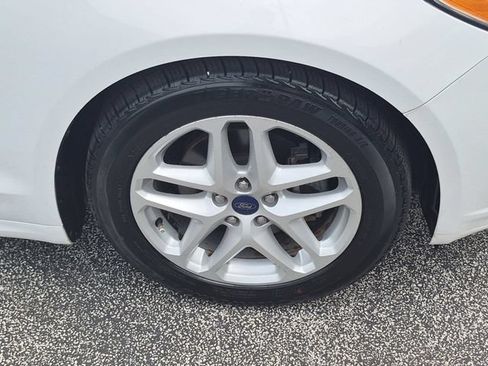 Used 2016 Ford Fusion SE FWD image 27
