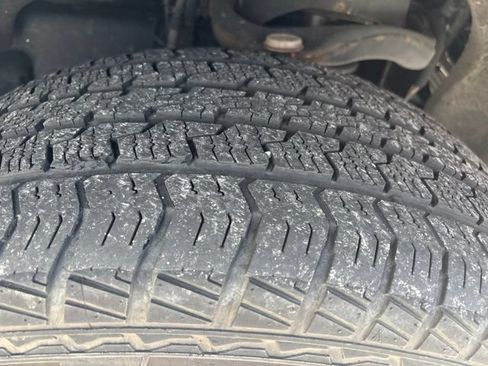 Used 2019 Ford F150 Lariat AWD/4WD image 3