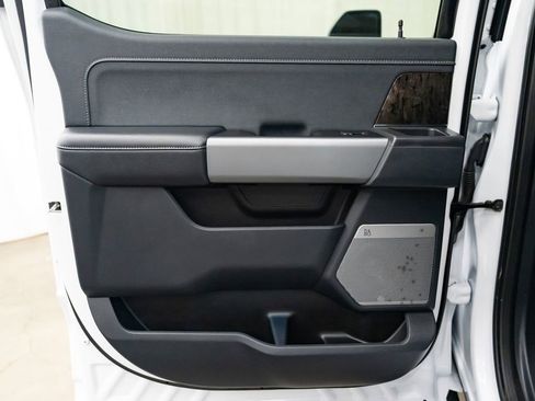 Used 2024 Ford F350 Lariat w/ FX4 Off-Road Package image 27