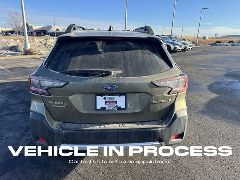 Used 2025 Subaru Outback Limited image 4